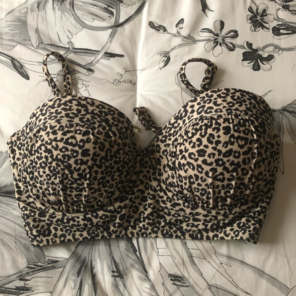 ~*~Leopard print sexy bikini top~*~